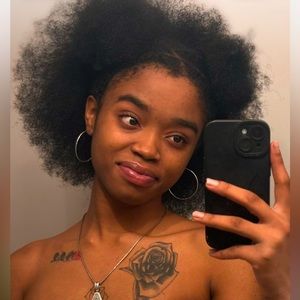 Meet your Posher, Alana